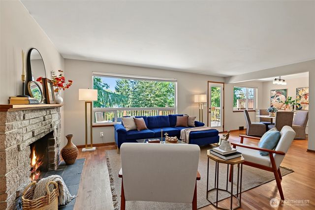 5925 48th Avenue S, Seattle, WA 98118