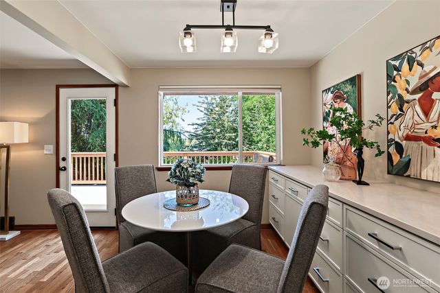 5925 48th Avenue S, Seattle, WA 98118