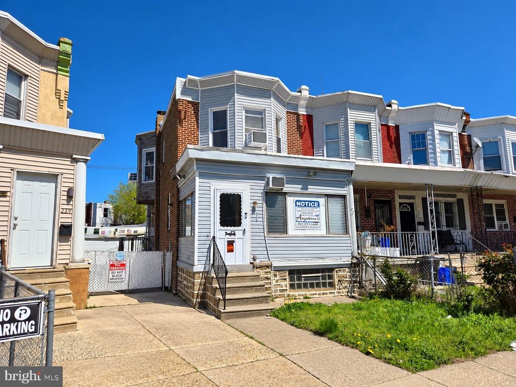 227 LINDLEY AVE, PHILADELPHIA, PA 19120 — exterior