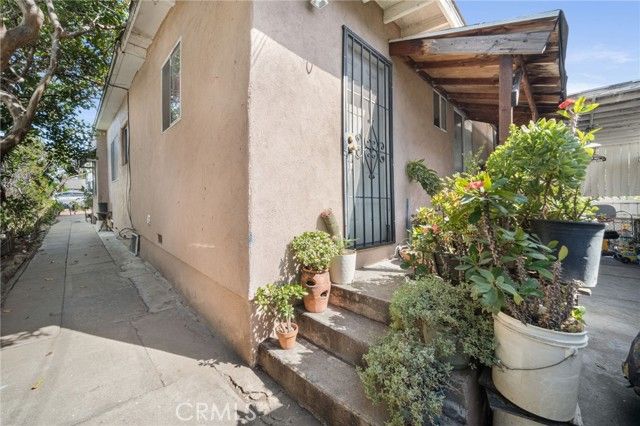 3016 Inez, Los Angeles, CA 90023