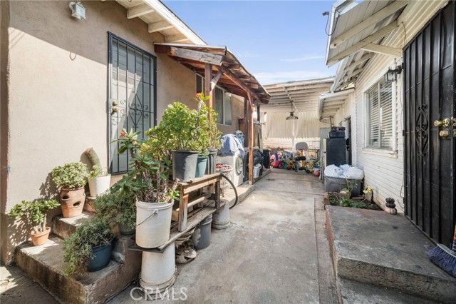 3016 Inez, Los Angeles, CA 90023