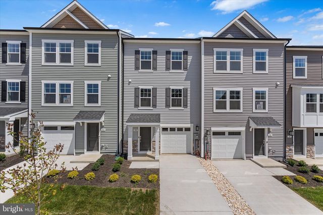 505 FONTANA CIR, Martinsburg, WV 25403