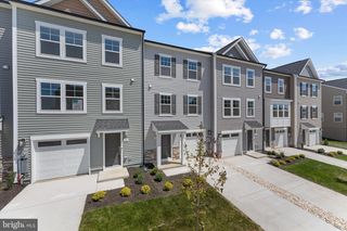 505 FONTANA CIR, Martinsburg, WV 25403