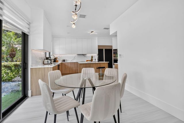 21312 Greenwood Court, Boca Raton, FL 33433