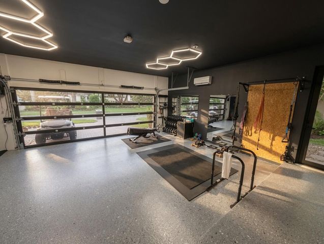 21312 Greenwood Court, Boca Raton, FL 33433