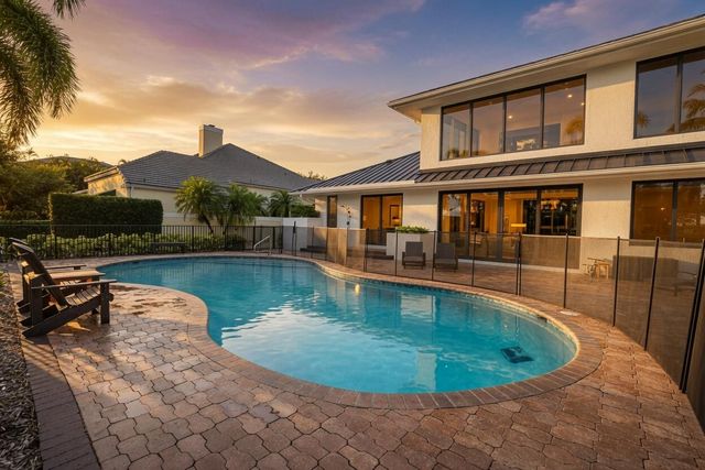 21312 Greenwood Court, Boca Raton, FL 33433