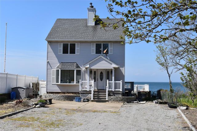 52755 Soundview Avenue, Southold, NY 11971