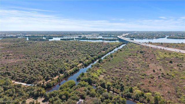 16920 Pelican WAY, North Fort Myers, FL 33917