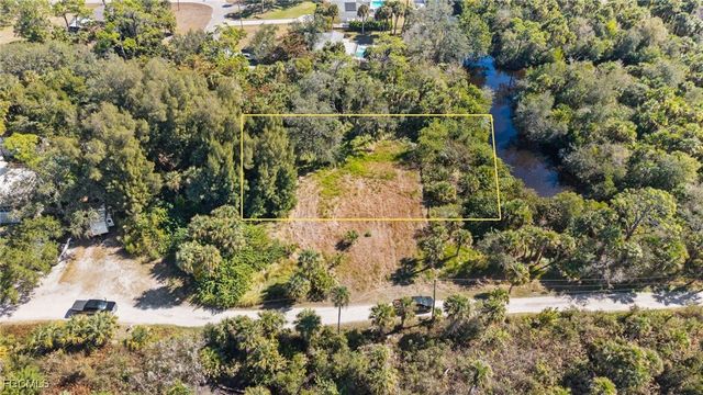 16920 Pelican WAY, North Fort Myers, FL 33917