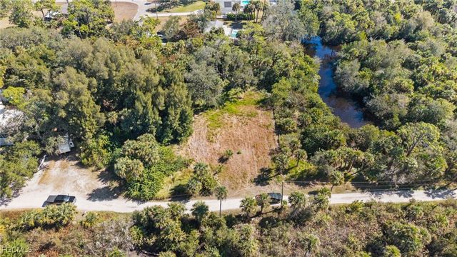 16920 Pelican WAY, North Fort Myers, FL 33917