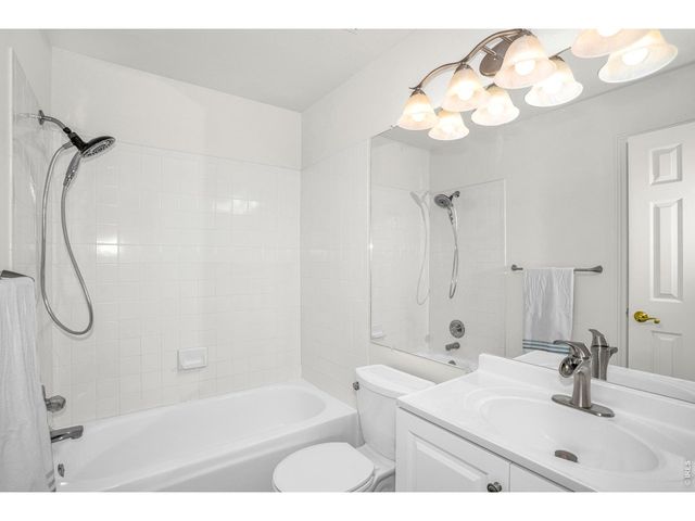 5419 Indian Summer Ct, Boulder, CO 80301