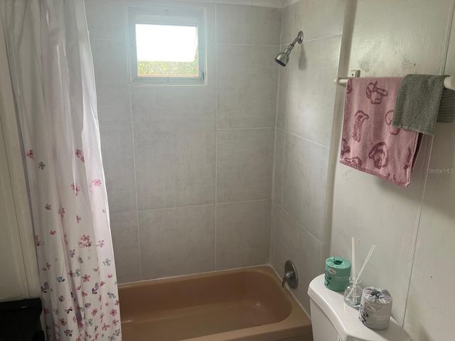 20456 SE 140TH STREET, Umatilla, FL 32784