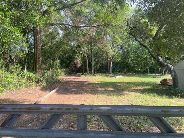 20456 SE 140TH STREET, Umatilla, FL 32784