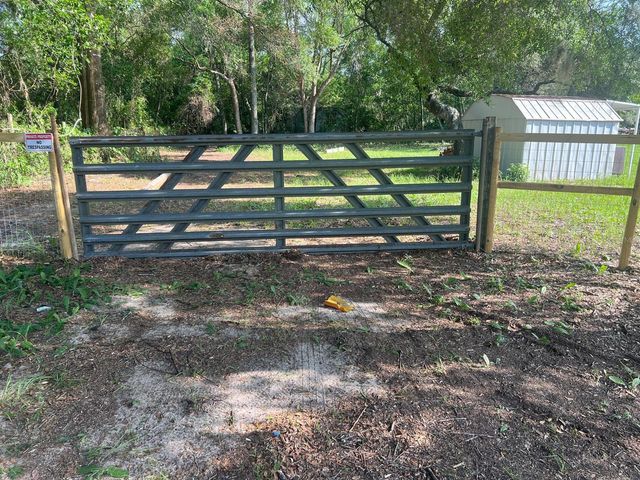 20456 SE 140TH STREET, Umatilla, FL 32784
