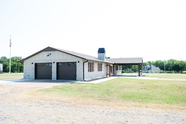 7157 E Hwy 266, Claremore, OK 74019