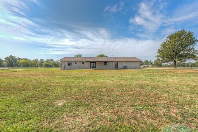7157 E Hwy 266, Claremore, OK 74019