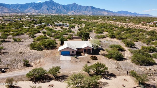 9090 S Tequila Sunrise Road, Hereford, AZ 85615