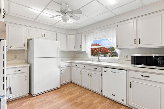 1631 CANAL COURT, Tavares, FL 32778