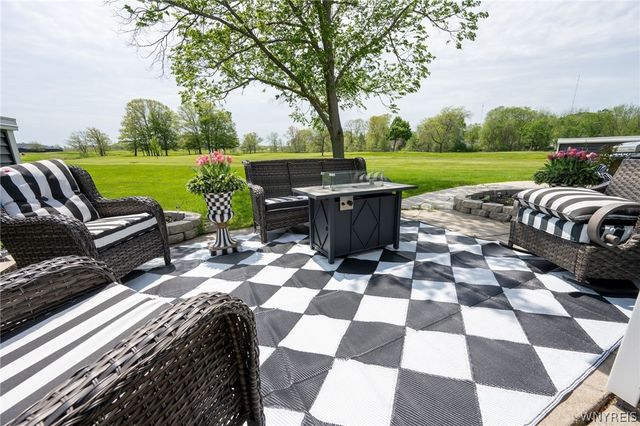 3142 East River Road, Grand Island, NY 14072