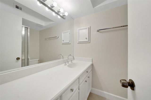 2822 Briarhurst Drive 45, Houston, TX 77057