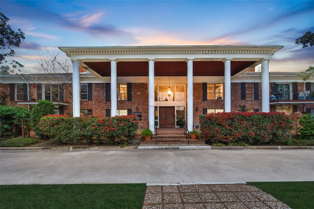 2822 Briarhurst Drive 45, Houston, TX 77057