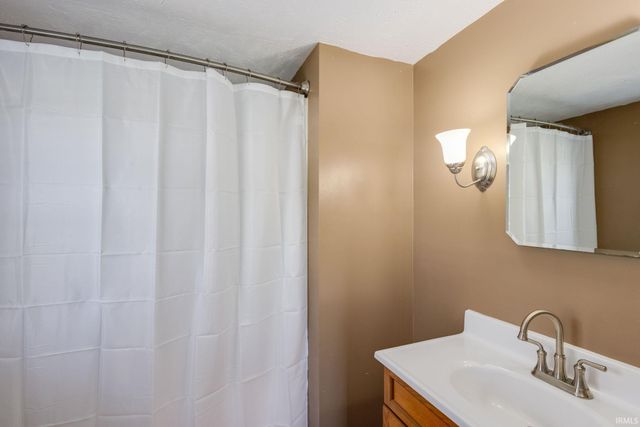 55412 County Road 23, Bristol, IN 46507