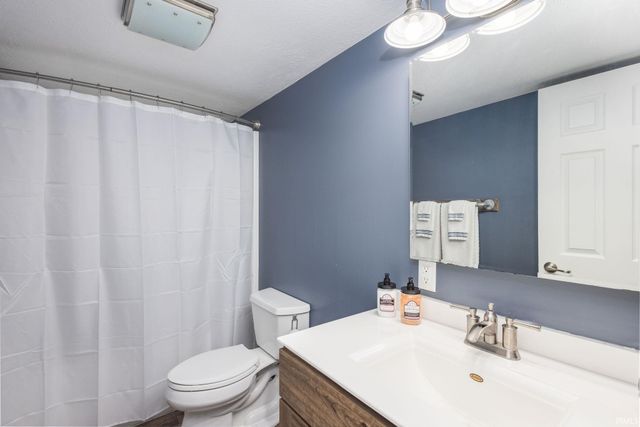 55412 County Road 23, Bristol, IN 46507