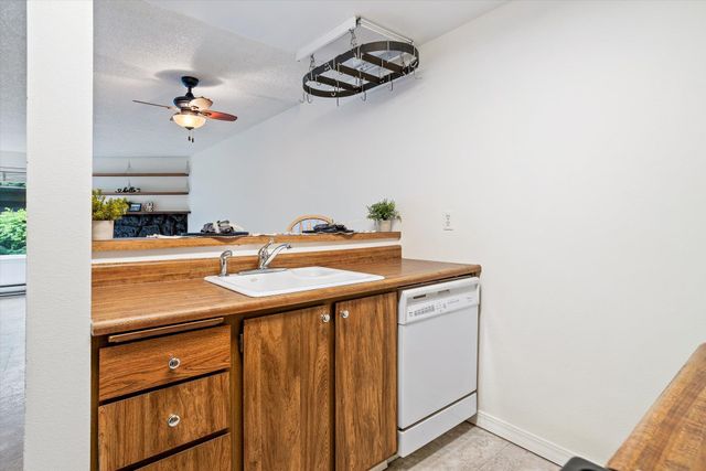 6007 E 6th Ave, Spokane Valley, WA 99212