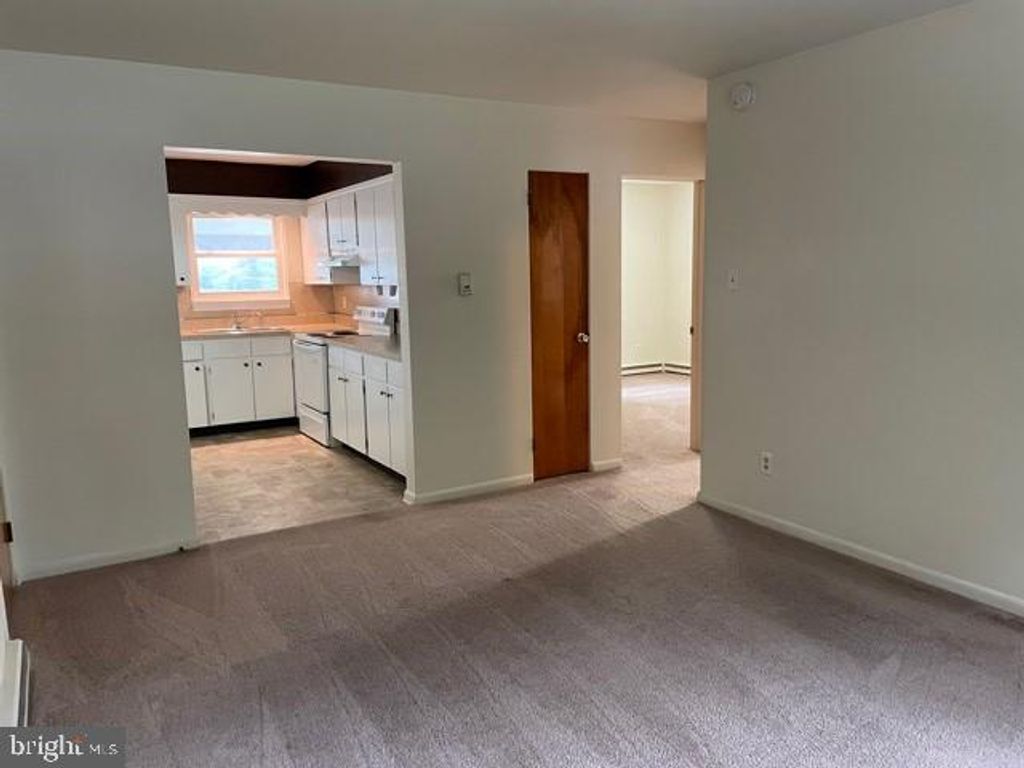 510-512 GRANDVIEW DR, Lewisberry, PA 17339