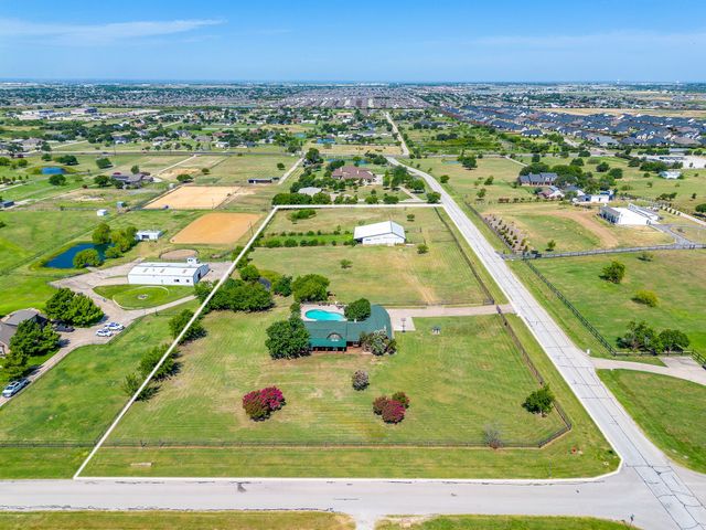 2200 White Lane, Haslet, TX 76052