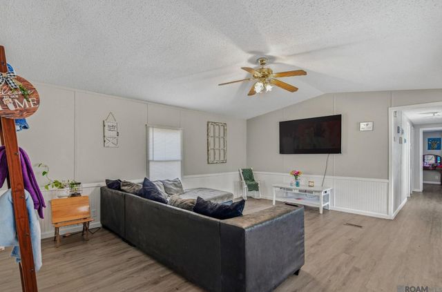 10371 Springfield Rd, Denham Springs, LA 70706