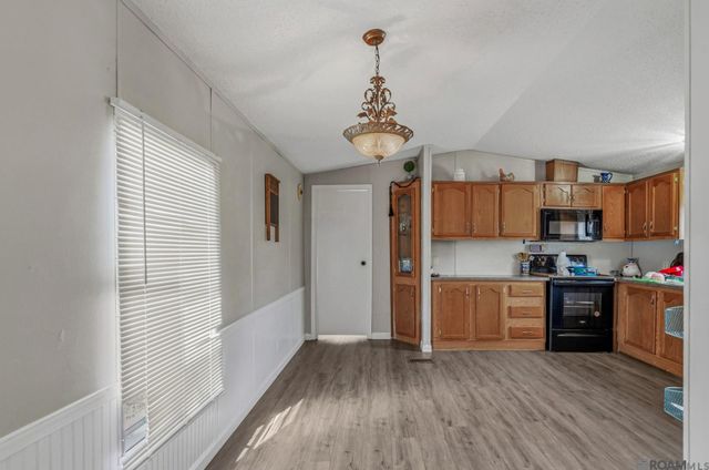 10371 Springfield Rd, Denham Springs, LA 70706