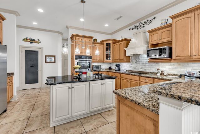 801 Bluffview Dr., Myrtle Beach, SC 29579