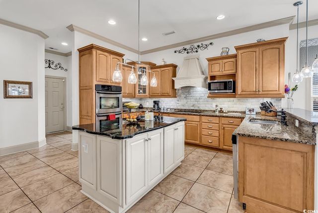 801 Bluffview Dr., Myrtle Beach, SC 29579