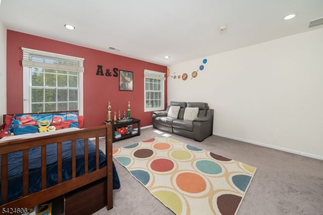 20 Pine Valley Rd, Livingston Twp., NJ 07039