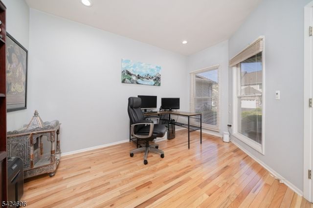 20 Pine Valley Rd, Livingston Twp., NJ 07039