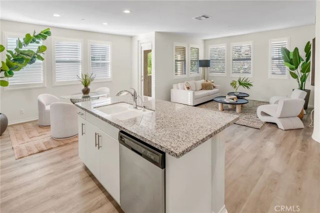 928 E Twill Court, Anaheim, CA 92802