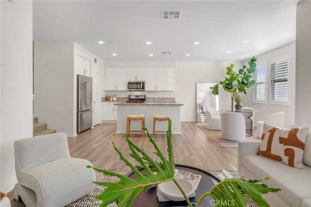 928 E Twill Court, Anaheim, CA 92802