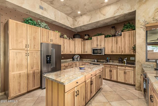 1434 E Venado Drive, New River, AZ 85087
