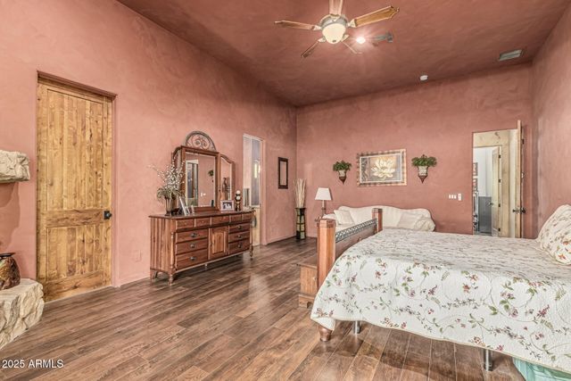 1434 E Venado Drive, New River, AZ 85087