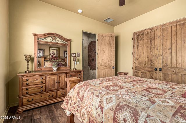 1434 E Venado Drive, New River, AZ 85087