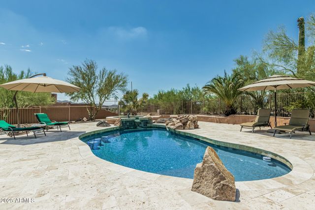 1434 E Venado Drive, New River, AZ 85087