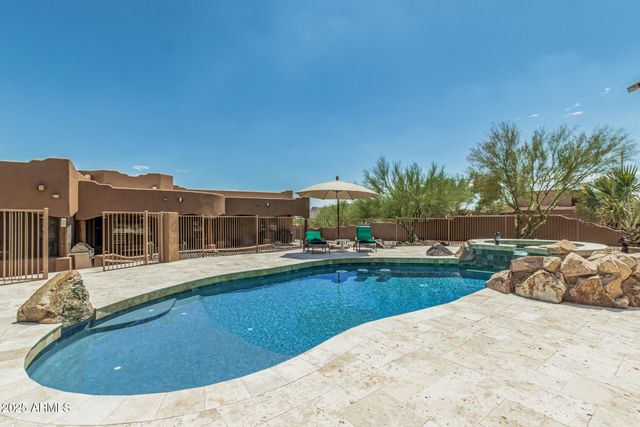 1434 E Venado Drive, New River, AZ 85087