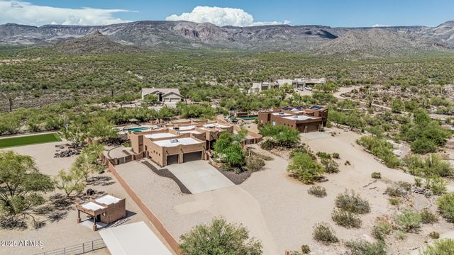 1434 E Venado Drive, New River, AZ 85087