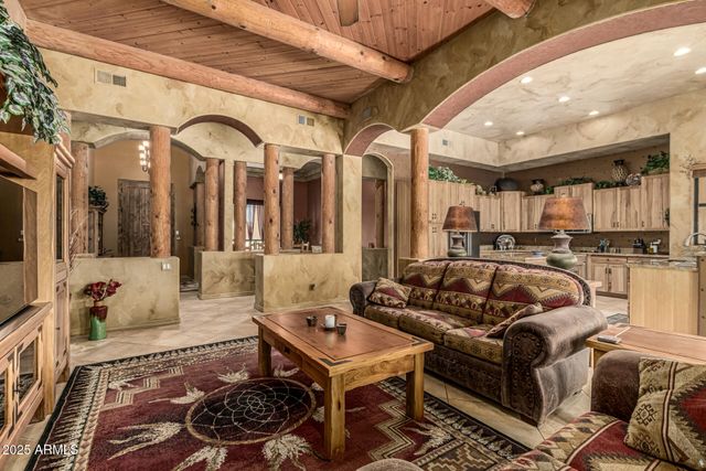 1434 E Venado Drive, New River, AZ 85087