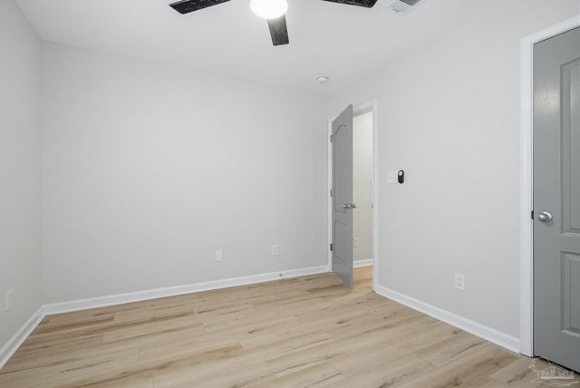 809 Bunting Ct, Cantonment, FL 32533