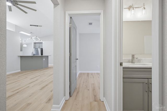 809 Bunting Ct, Cantonment, FL 32533