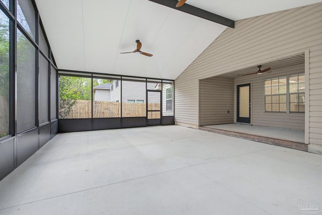 809 Bunting Ct, Cantonment, FL 32533