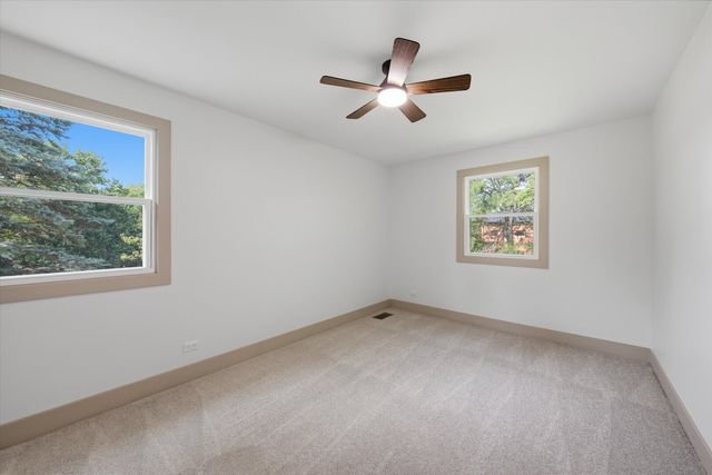 421 Russet Avenue, Naperville, IL 60565