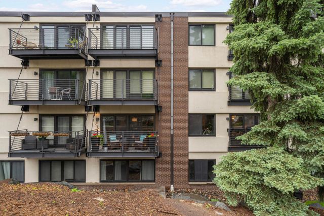 48 Groveland Terrace B206, Minneapolis, MN 55403